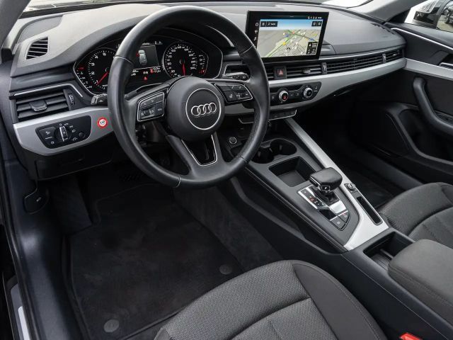 Audi A4 35 TFSI Avant S-Tronic