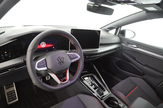 Volkswagen Golf 2.0 TSI DSG Golf VIII