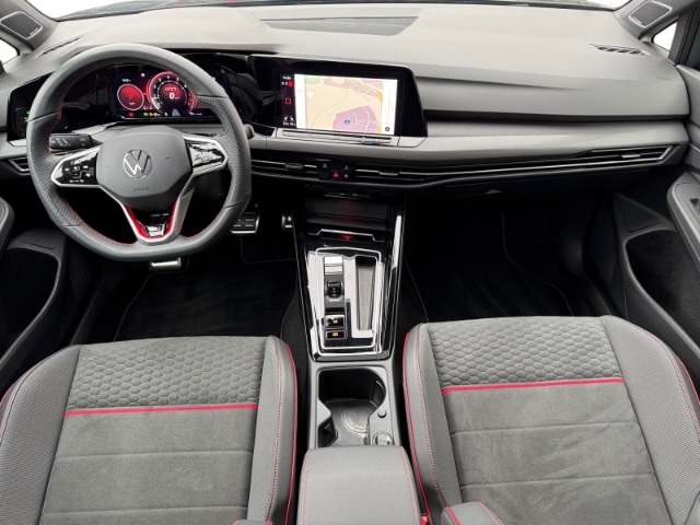 Volkswagen Golf 2.0 TSI Golf VIII IQ.Drive