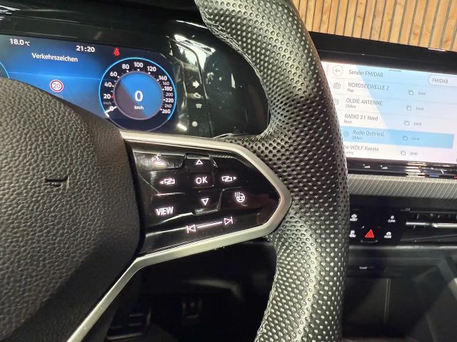 Volkswagen Golf DSG R-Line Variant