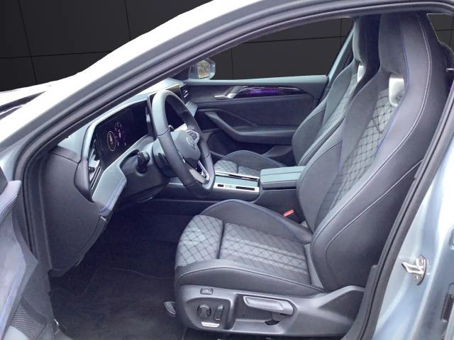 Volkswagen Passat R-Line Style