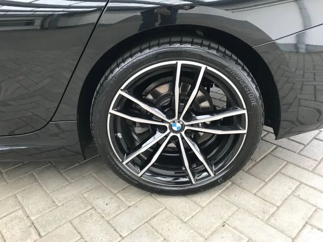 BMW 320 320d M-Sport xDrive
