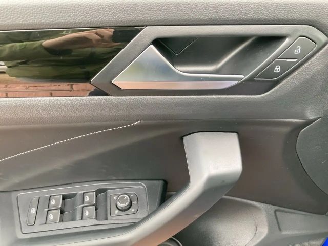 Volkswagen T-Roc 1.5 TSI DSG R-Line