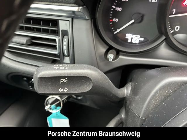 Porsche Macan Luftfederung 20-Zoll Rückfahrkamera LED