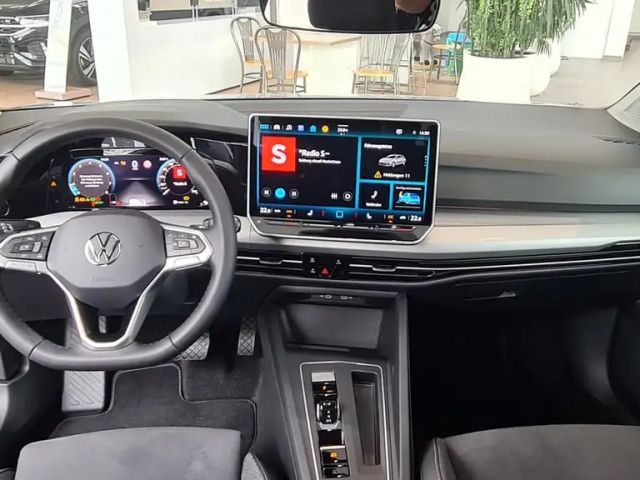 Volkswagen Golf DSG Life Variant