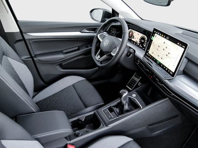 Volkswagen Golf 1.5 TSI Golf VIII IQ.Drive