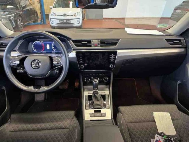 Skoda Superb 2.0 TDI Ambition Combi