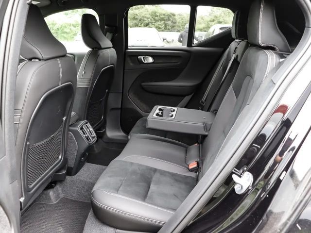 Volvo XC40 Dark Plus