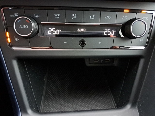 Volkswagen Polo Polo United 1.0 NAV KAM GJ-REIF APP GRA PDC SHZ