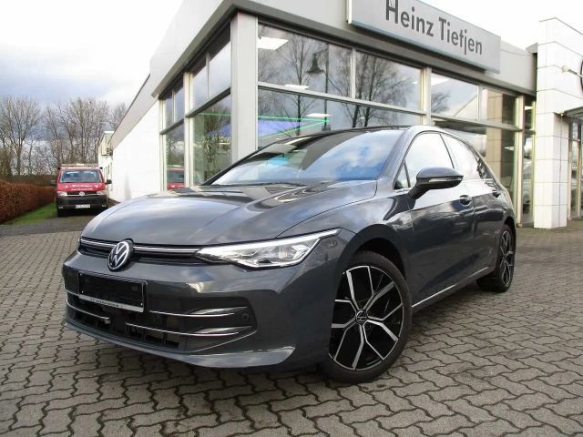 Volkswagen Golf 1.5 eTSI DSG Golf VIII