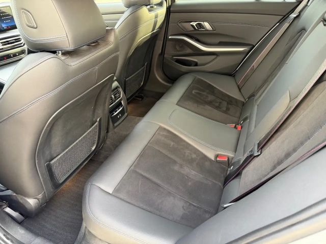 BMW 330 330e M-Sport