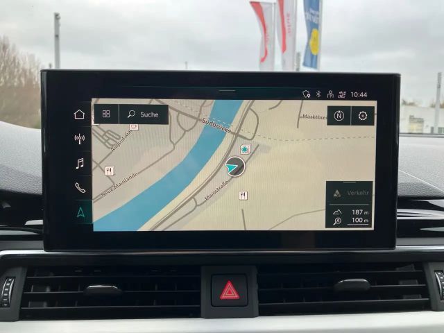 Audi A4 30 TDI S-Line S-Tronic Sedan