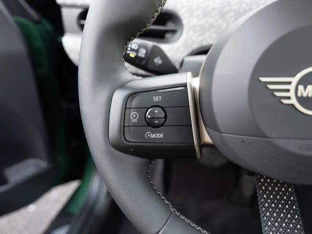 MINI Cooper Favoured Trim PANO NAVI HUD LED 360°