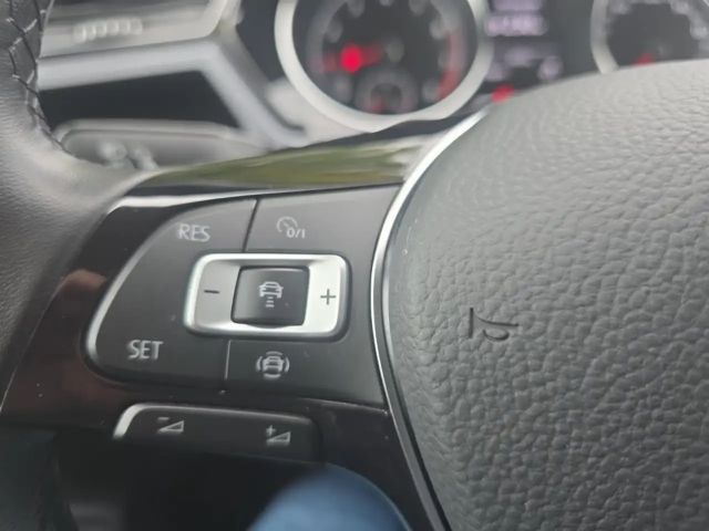 Volkswagen Touran 1.5 TSI