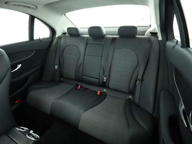 Mercedes-Benz C 300 AVANTGARDE Sedan