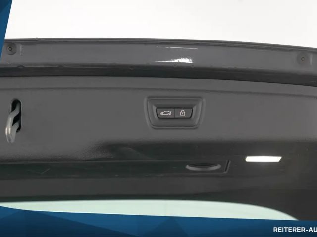 BMW 330 330e M-Sport xDrive