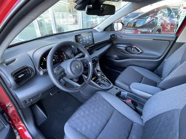 Toyota Yaris Hatchback Hybride VVT-i