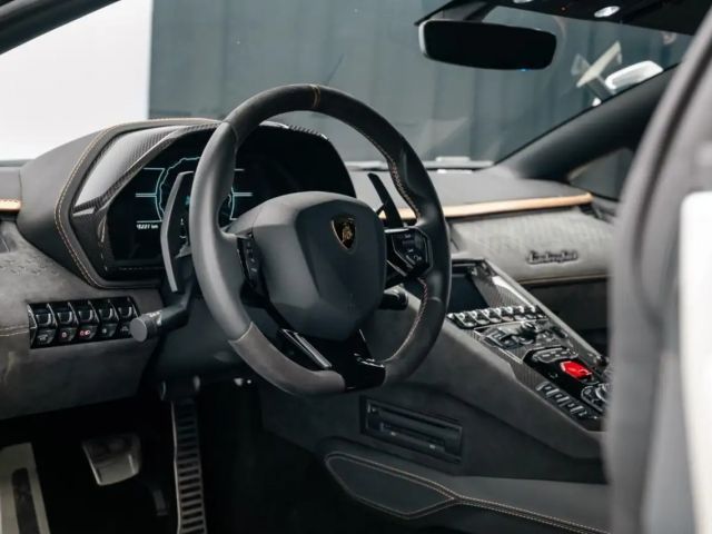 Lamborghini Aventador Ultimae/KAMERA/CARBON/GARANTIE 05/27