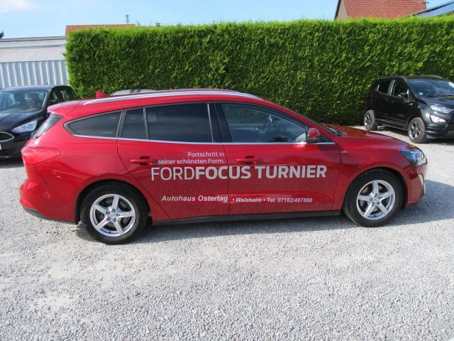 Ford Focus Titanium Wagon