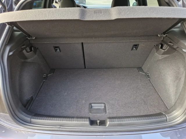 Volkswagen Polo DSG R-Line