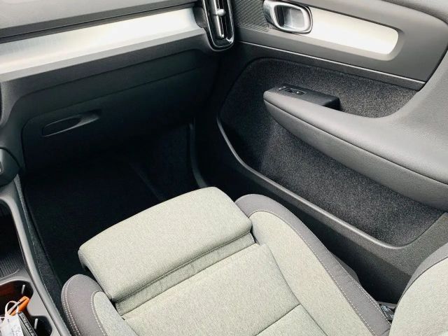 Volvo XC40 B3 B Aut. Navi 360° PILOT BLIS ACC PIXEL