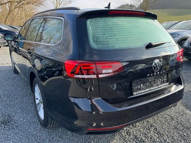 Volkswagen Passat 1.5 TSI Business DSG Variant