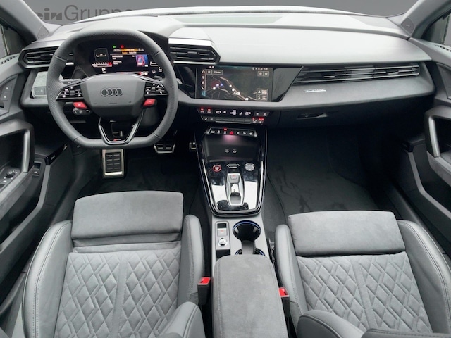 Audi RS3 Quattro S-Tronic Sedan