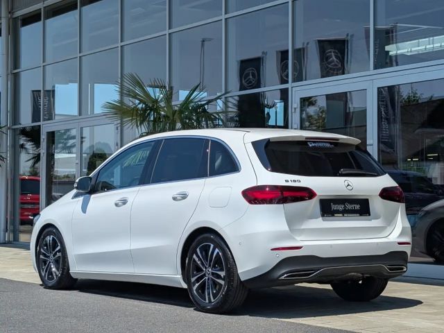 Mercedes-Benz B 180 Progressive Sedan