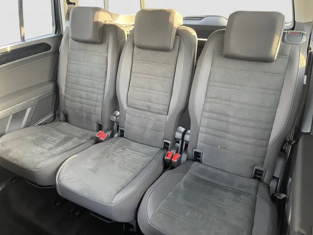 Volkswagen Touran DSG Highline R-Line