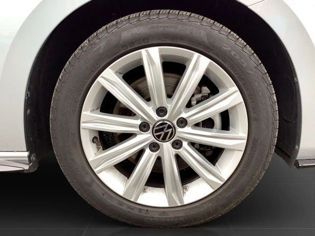 Volkswagen Touran 1.5 TSI DSG R-Line