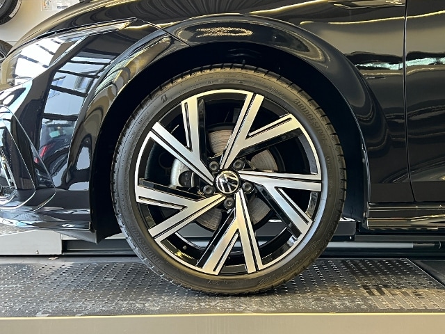 Volkswagen Golf 1.5 eTSI DSG Golf VIII Variant