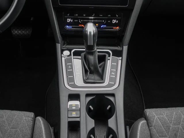 Volkswagen Passat 1.5 TSI Business DSG Variant