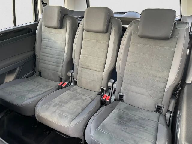 Volkswagen Touran 7-zitter DSG Highline R-Line