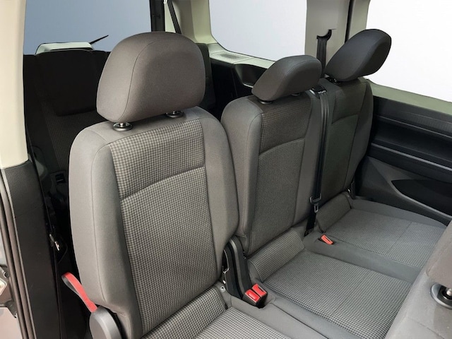 Volkswagen Caddy 1.5 TSI Combi DSG Maxi