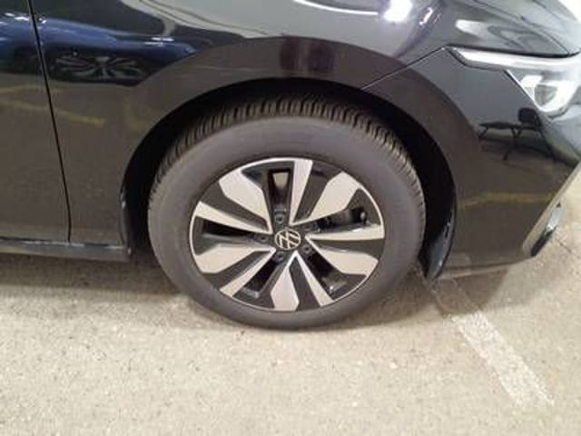 Volkswagen Golf 1.5 eTSI Golf VIII