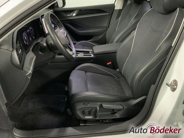 Volkswagen Passat 1.5 eTSI Business DSG Variant