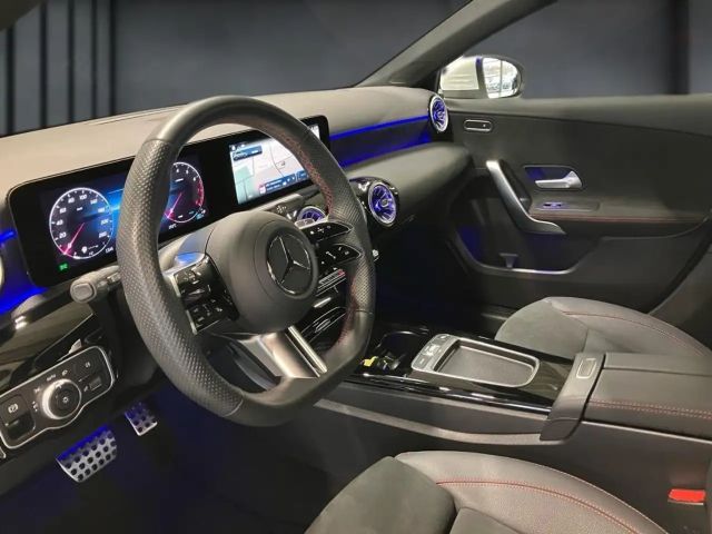 Mercedes-Benz A 200 AMG Line