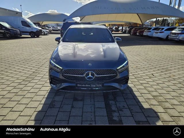 Mercedes-Benz A 220 A 220 d AMG Line