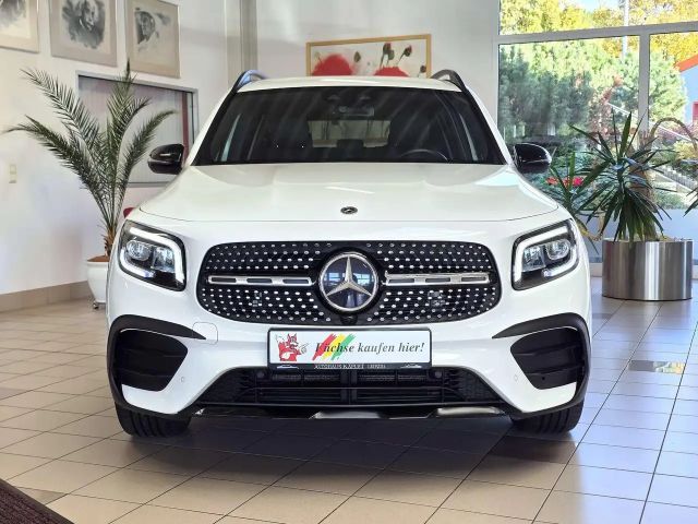 Mercedes-Benz GLB 250 AMG Line