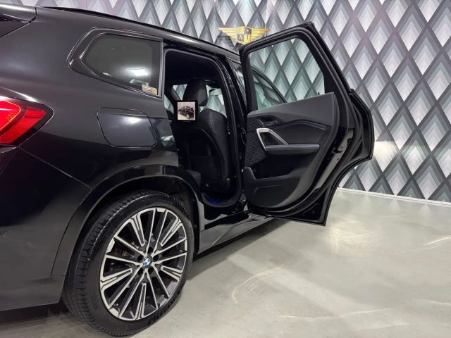 BMW X1 xDrive23d (U11) // M-PAKET // AHK // 1. BESITZ //