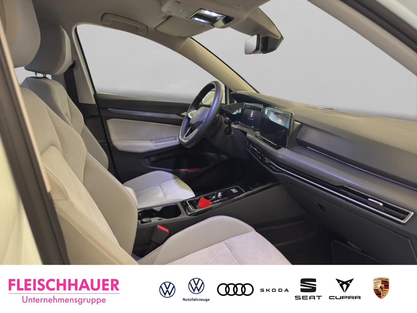 Volkswagen Golf 1.5 eTSI Golf VIII Style