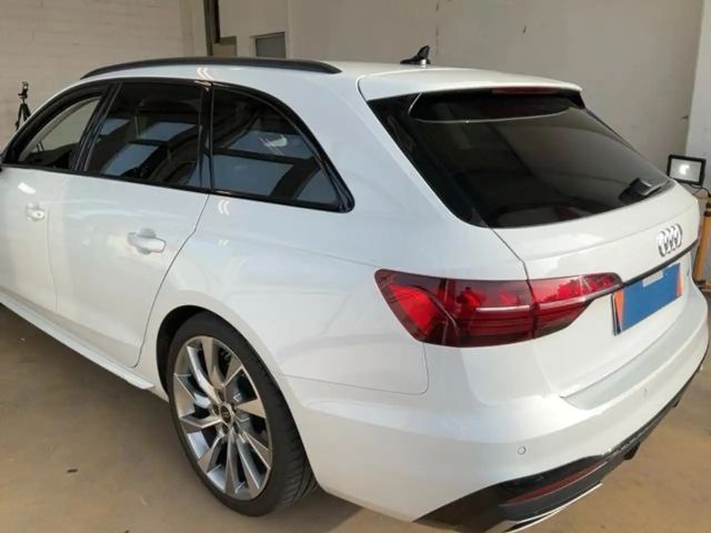Audi A4 Avant Quattro S-Line