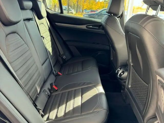 Alfa Romeo Stelvio Q4 Veloce