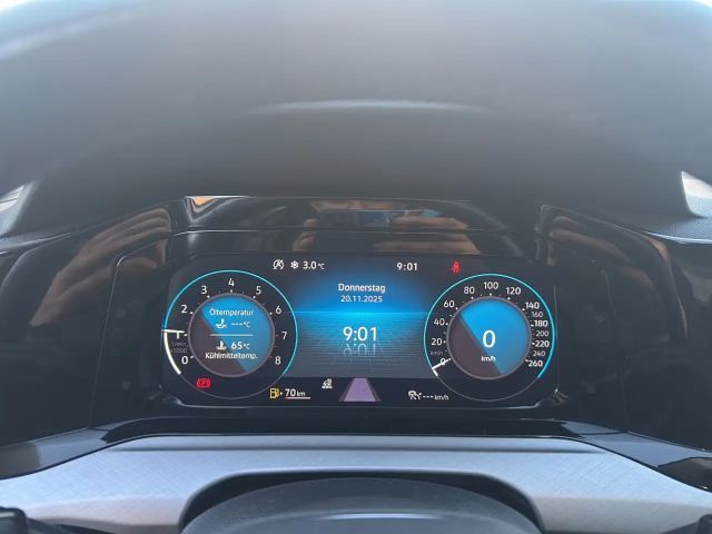 Volkswagen Golf Life