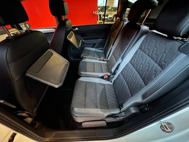 Volkswagen Touran Life