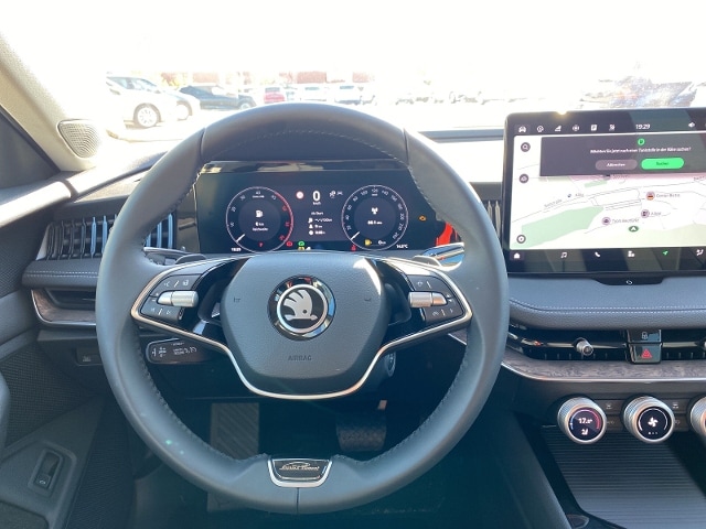 Skoda Superb 2.0 TDI Combi Laurin & Klement