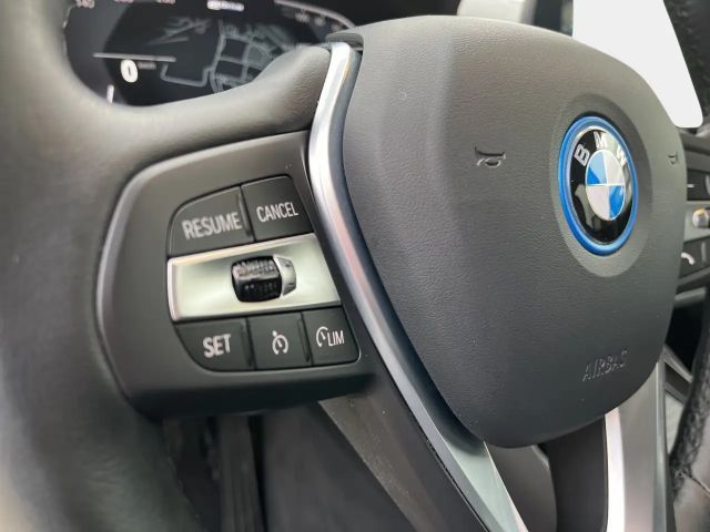 BMW X3 xDrive30e