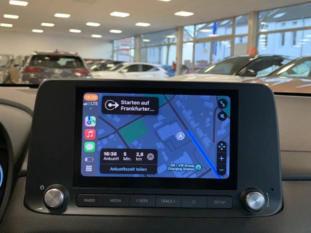 Hyundai Kona Select