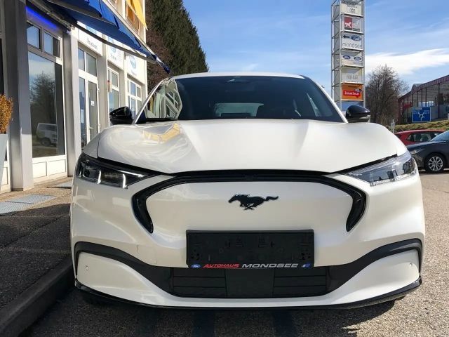 Ford Mustang Mach-E AWD Extended range