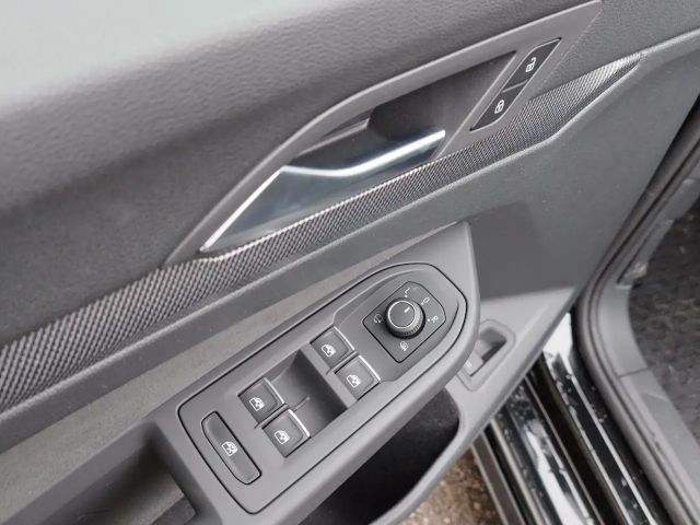 Volkswagen Golf DSG Sport Variant